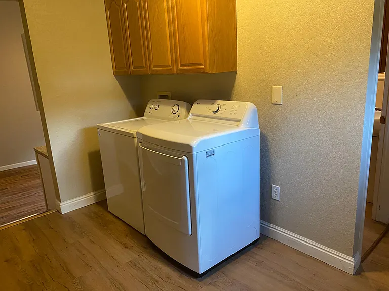 3423 W Pikes Peak Ave #A — Photo 12