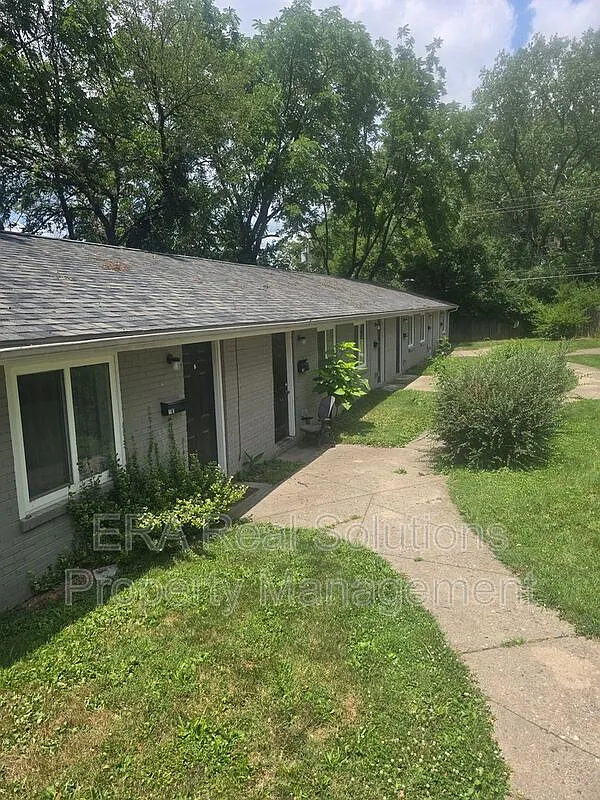 1 bed, 1.0 bath, 450 sqft, $825 — Photo 4