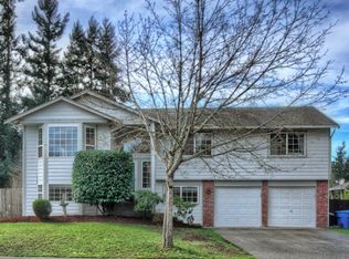 10704 211th Avenue Ct E, Bonney Lake, WA 98391