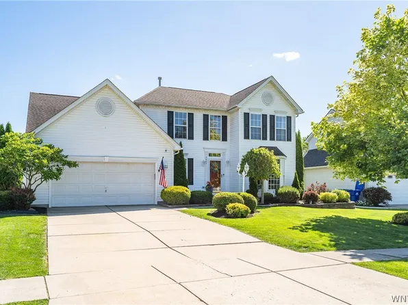 3454 Heatherwood Dr, Hamburg, NY 14075