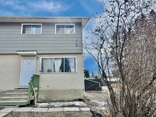 5126 E 56th St, Rocky Mountain House, AB T4T 1L5