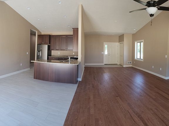 5th image of 6231 Parks Edge Dr #0
