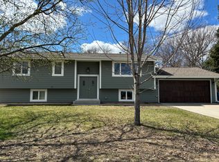 126 E Golden Lake Ln, Circle Pines, MN 55014
