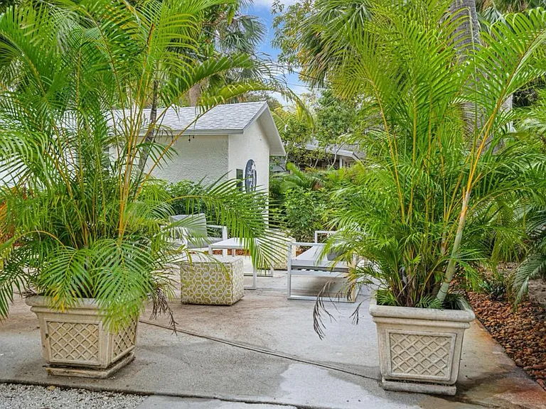 5301 N Flagler Dr — Photo 13