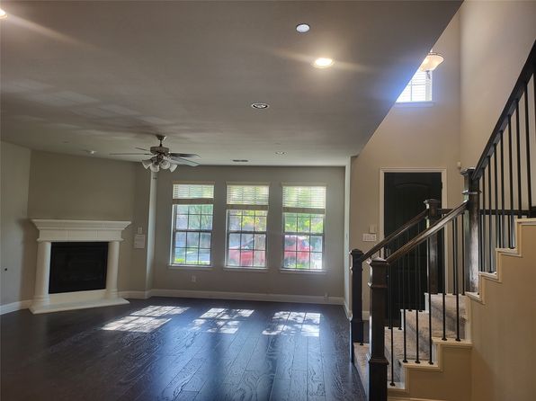 3640 Harebell Dr, Carrollton, TX 75007