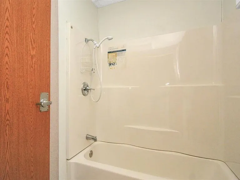 24467 Linda Ln — Photo 4