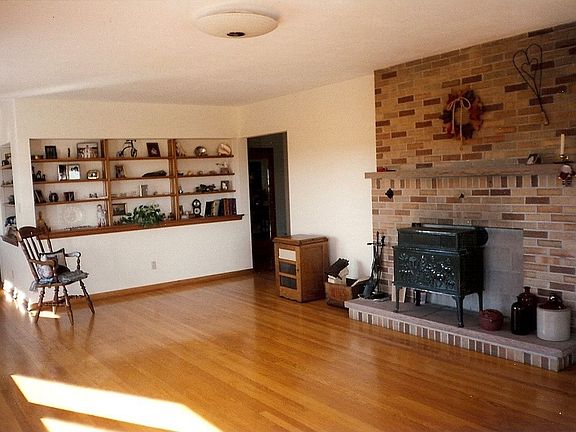 North Wall Looking into the Living Room, Center built in book case, 1st Jotul 