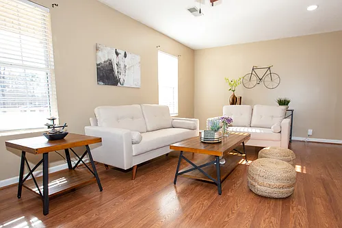 113 Lauren Cir Photo 1