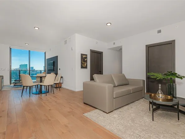 398 NE 5th St #4417, Miami, FL 33132