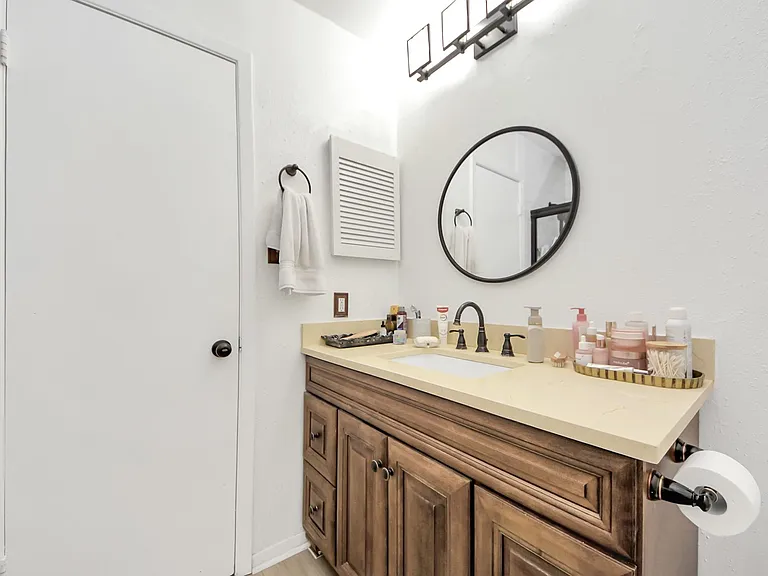 18 N Deerfoot Cir — Photo 32
