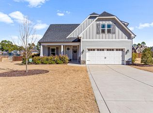 509 Goldenleaf Cir, Whispering Pines, NC 28327