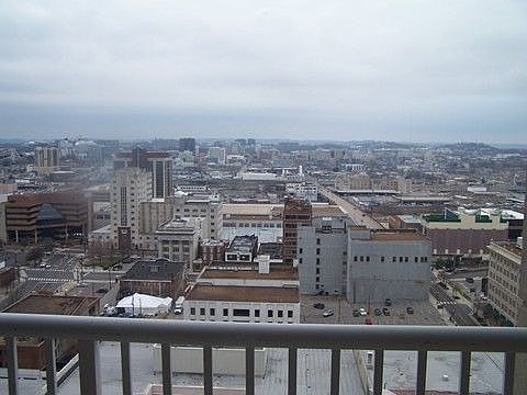 5th image of 555 Church St APT 2306