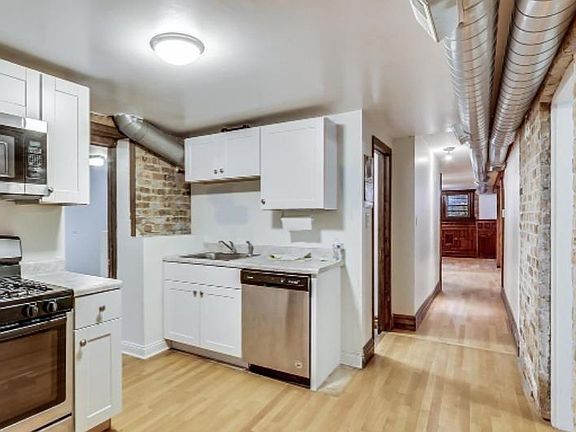 4th image of 2324 W Armitage Ave #G