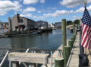 24 Florence Ave APT 28A, Freeport, NY 11520