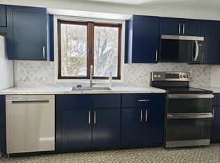 18 Tremper Ave, Phoenicia, NY 12464