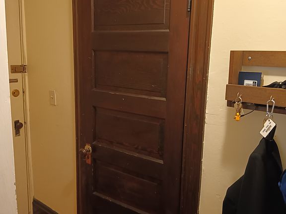 4th image of 23 Ogden St Floor 3