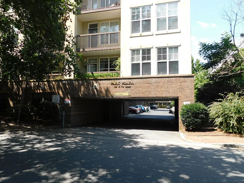 405 W 7th St #517