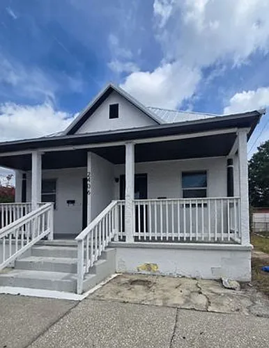 2406 E Clark St Photo 1