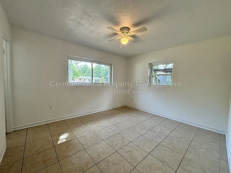 4606 Meadowbrook Ave — Photo 9
