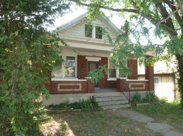 1011 Fairbanks Ave, Cincinnati, OH 45205