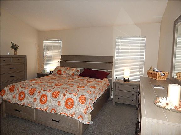 5th image of 5001 W Bay Ct