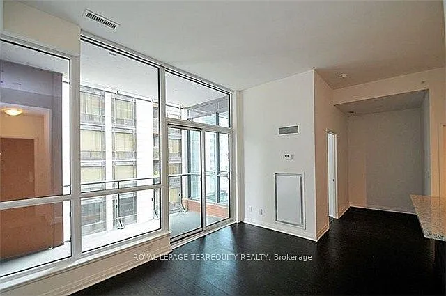 8 Mercer St #206 — Photo 5