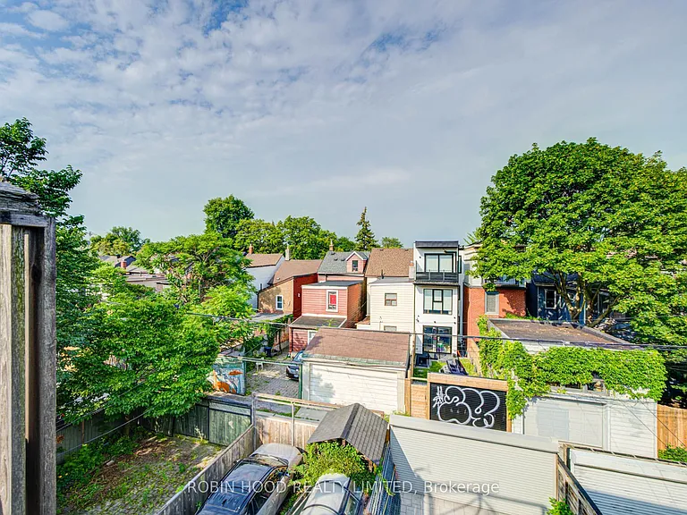 124 Robert St — Photo 15