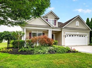 251 Longwood Ln, Somerset, NJ 08873