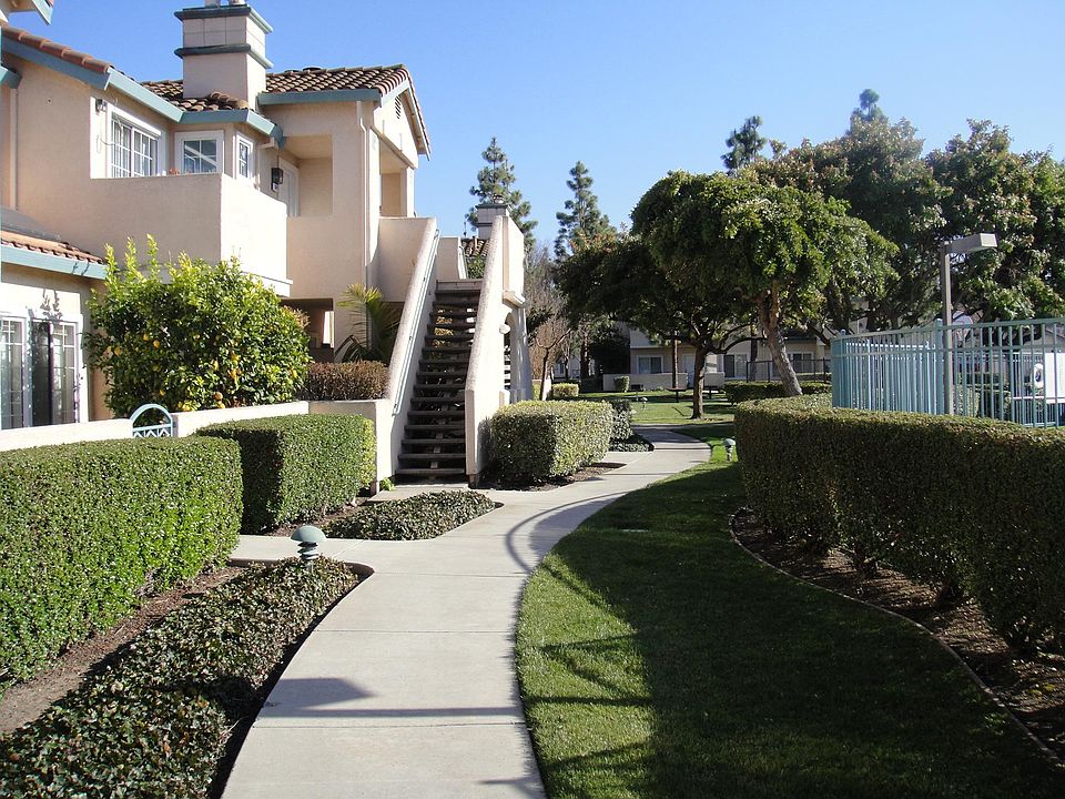 1st image of 1330 Tea Rose Cir