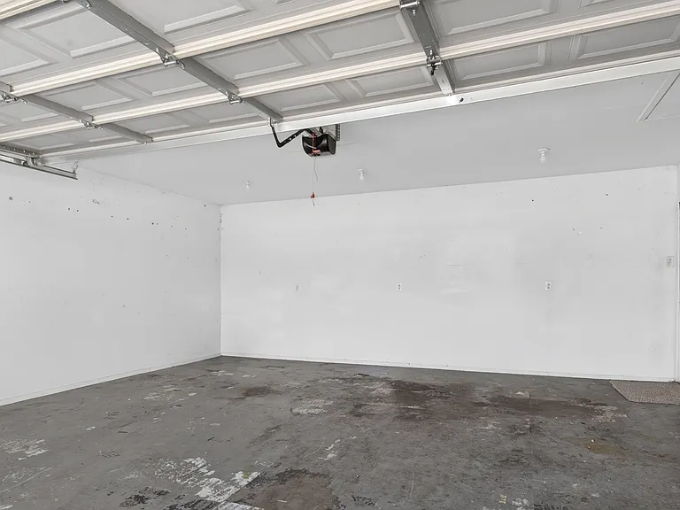 5301 Tartan Cir — Photo 22