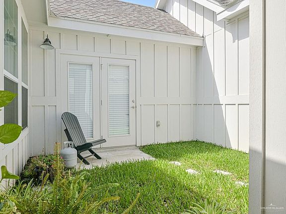 5th image of 3801 Oriole Dr