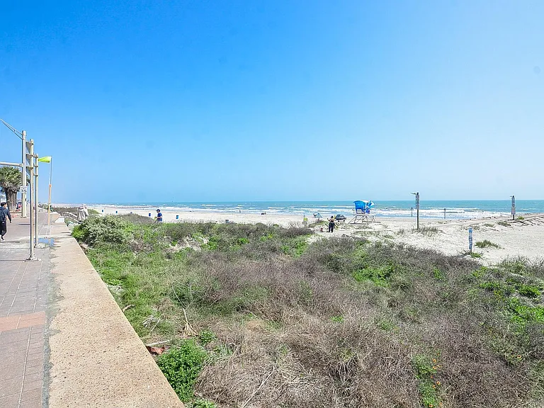 6102 Seawall Blvd #102B — Photo 7