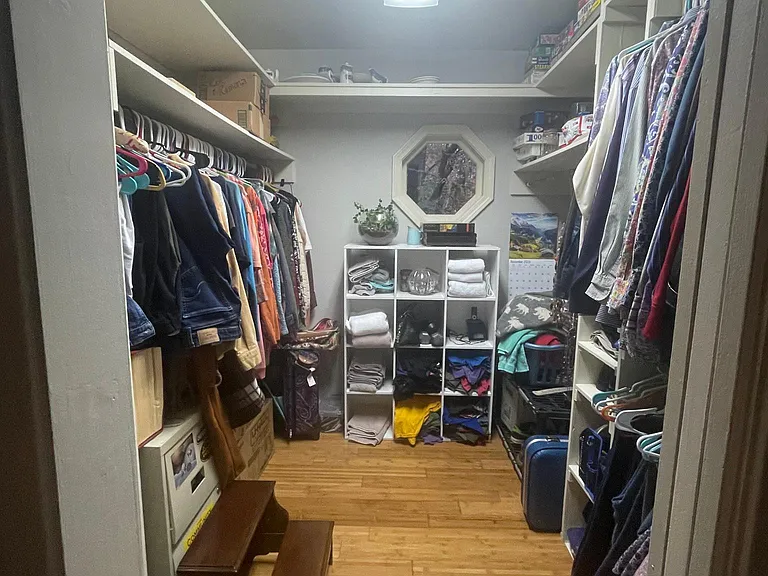 Master Bedroom #1 Walk-In Closet
