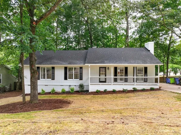 4504 Wenchelsea Pl, Raleigh, NC 27612