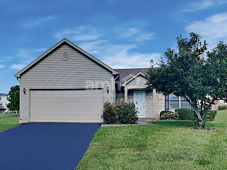 7888 Edgewater Dr — Photo 1