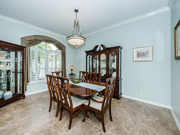 4th image of 10561 Greensprings Dr