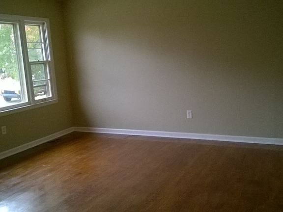 2nd image of 1729 Benwood Dr
