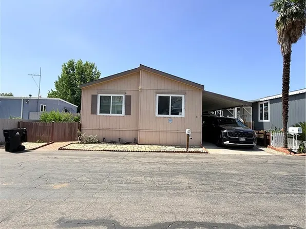 16079 Yarnell St Spc B1, Sylmar, CA 91342