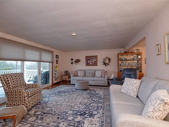 4th image of 201 Elmtree Rd