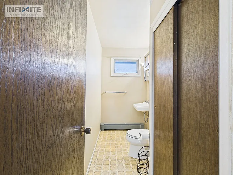 323 N 16th Ave — Photo 19