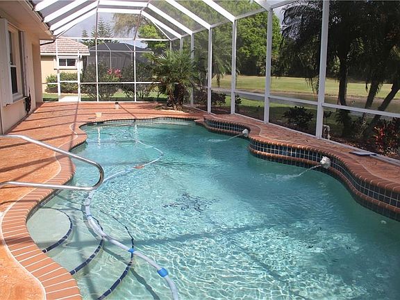 4th image of 1652 Palmetto Palm Way