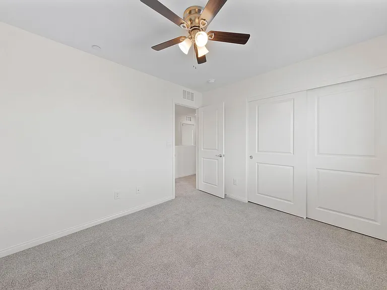 412 Canary Song Dr — Photo 23
