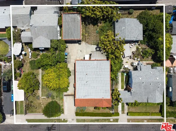 11818 Iowa Ave, Los Angeles, CA 90025