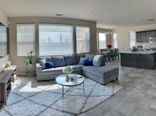 3562 Journey Way, Clovis, CA 93619