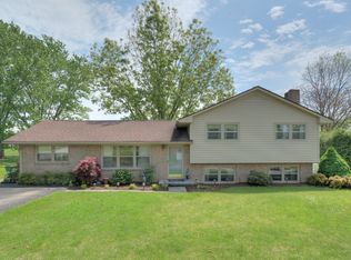 65 Walnut Dr NW, Christiansburg, VA 24073