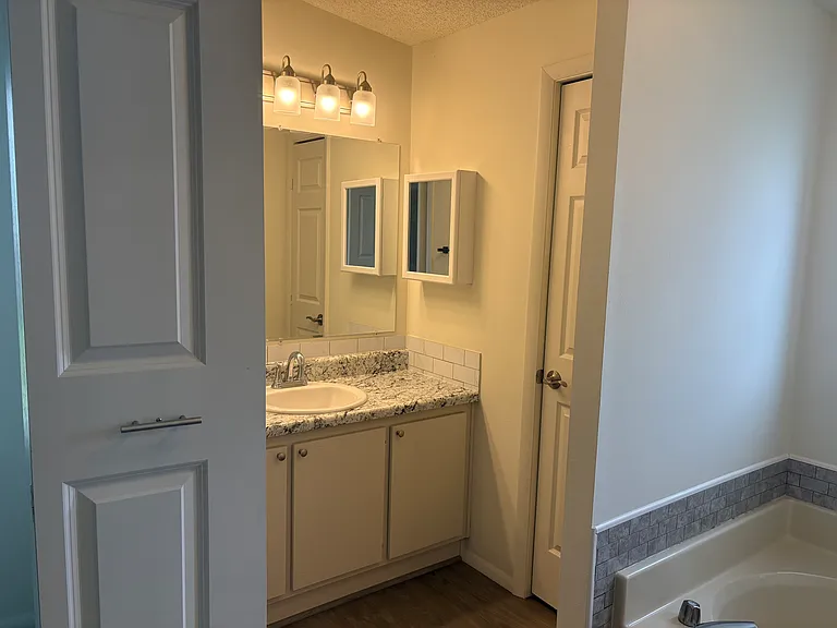 1715 Hilton Head Blvd — Photo 10