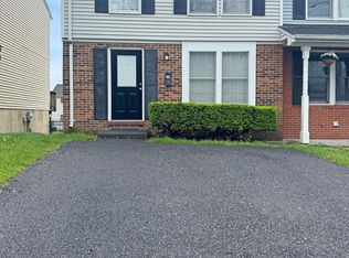 7 E Hart St, Winchester, VA 22601