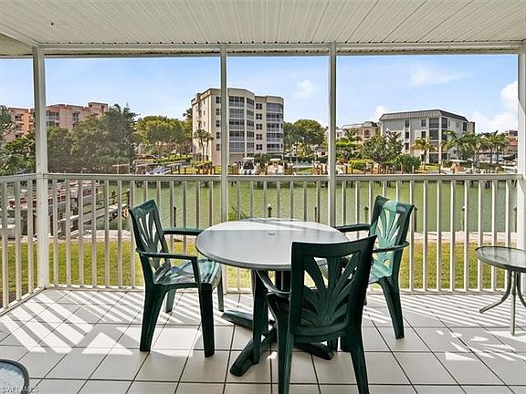 3rd image of 860 Panama Ct Unit 202