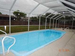 809 SE Cavern Ave, Port Saint Lucie, FL 34983