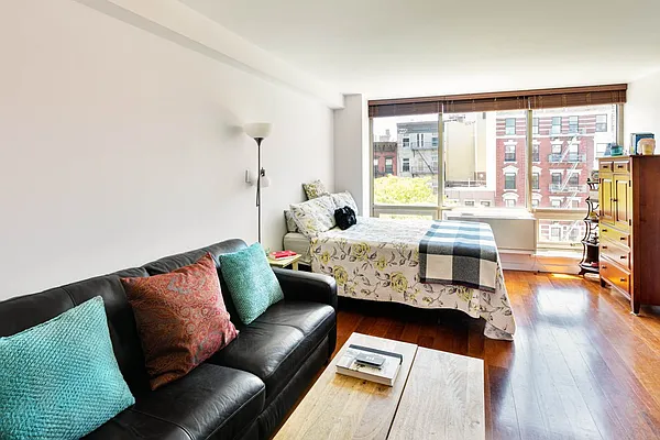Rented by Compass | media 2